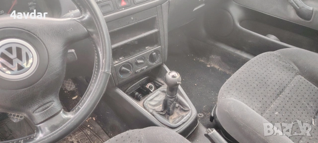 VW Bora 2.0 115 kоня, снимка 4 - Автомобили и джипове - 53134339