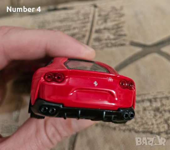 Колички Ferrari Burago 1/43, снимка 7 - Коли, камиони, мотори, писти - 54155711