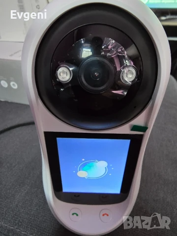 Продавам камера с допълнителен дисплей , снимка 2 - Камери - 50748881