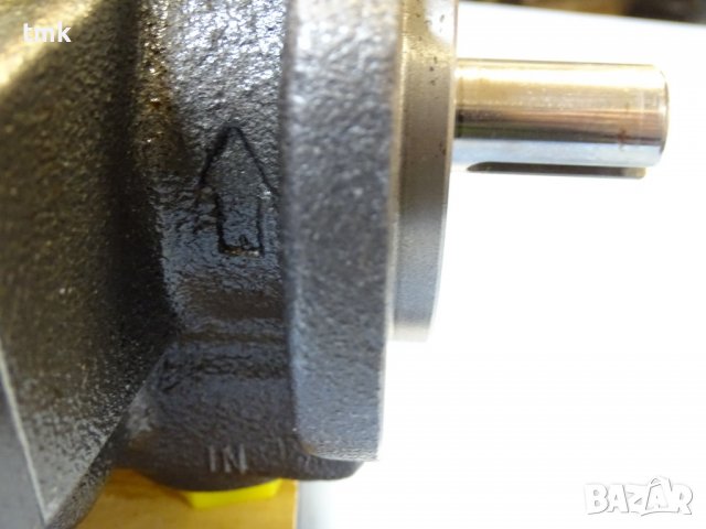 Хидравлича помпа BOSCH 0 513 300, снимка 9 - Резервни части за машини - 39202393