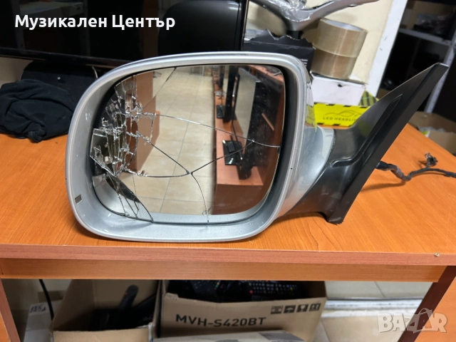 Огледало за Audi Q7 2008г.