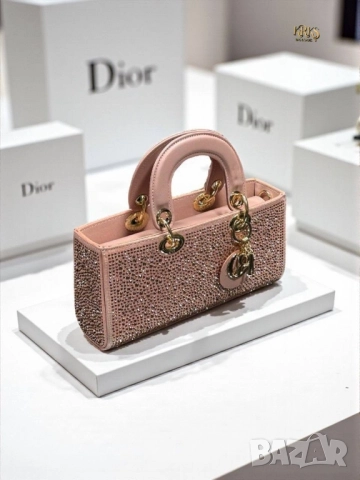 чанти christian dior , снимка 4 - Чанти - 51446039