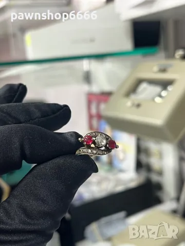 💎 Великолепен античен златен пръстен „Трилогия“ с диаманти и рубини (19-ти век) 💎, снимка 17 - Пръстени - 49260692