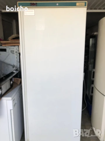 Професионален хладилник плюсов stalgast