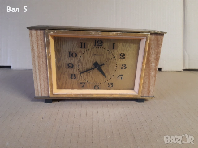Настолен седмичен часовник МОЛНИЯ - СССР . Работи, снимка 2 - Антикварни и старинни предмети - 53913130