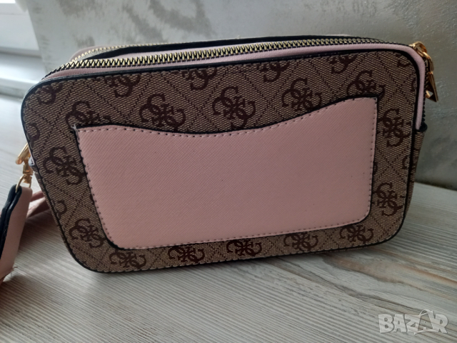 Guess - дамска чанта , снимка 9 - Чанти - 44508812