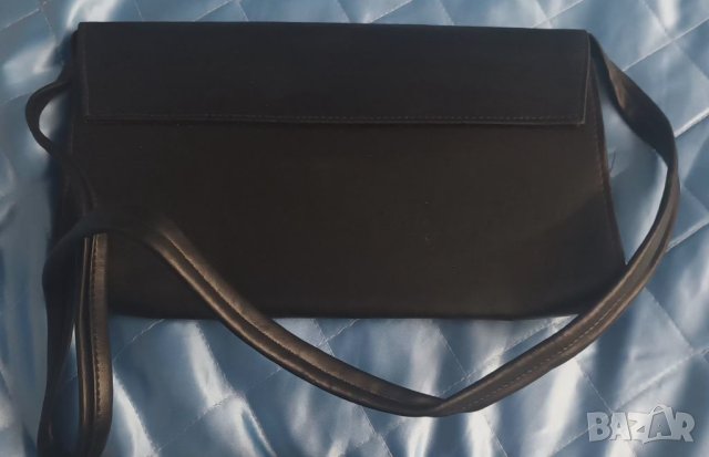 Дамска чантичка , снимка 3 - Чанти - 40718390