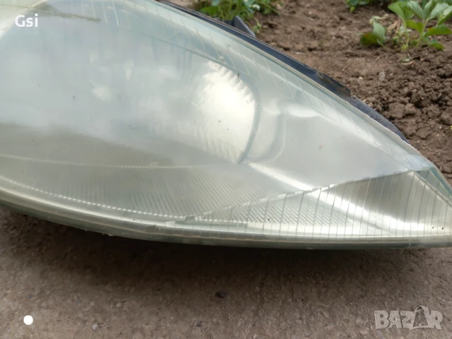 Фар за форд фокус 1, снимка 2 - Части - 50503392
