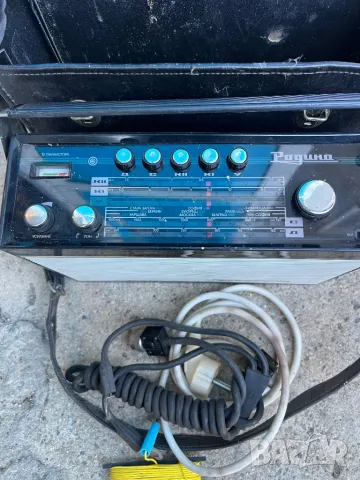 Продавам офицерско радио родина , снимка 2 - Антикварни и старинни предмети - 49764790