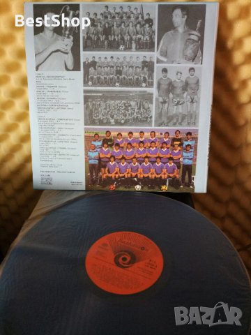 75 години футбол в Левски - Спартак - Юбилейна, снимка 3 - Грамофонни плочи - 29496506