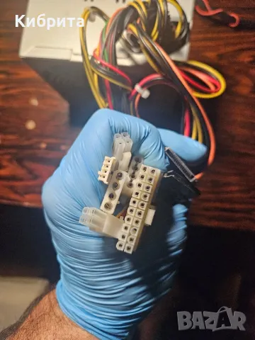 Захранване 400W 80+ FSP Group, снимка 4 - Захранвания и кутии - 49499924