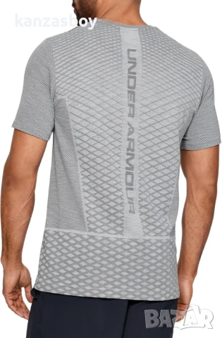 Under Armour - страхотна мъжка тениска M КАТО НОВА