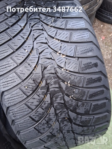 275 35 19 KUMHO 2бр зимни дот 2021г , снимка 2 - Гуми и джанти - 53916313