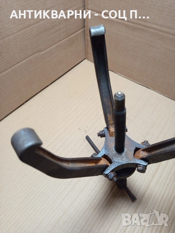 Соц Стара Скоба За Вадене На Лагери От Машини Техника. Номер 533., снимка 5 - Антикварни и старинни предмети - 53206219