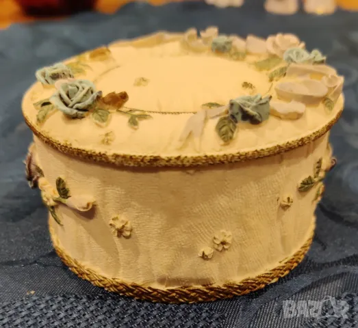 Кутия за бижута. Свещник 