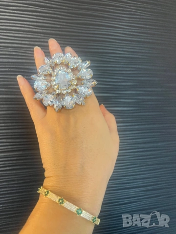 Красив масивен пръстен с кристали, снимка 3 - Пръстени - 53926677