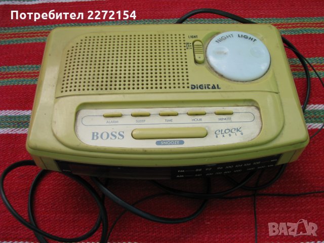 Радио часовник с аларма и лампа, снимка 1 - Радиокасетофони, транзистори - 31684464