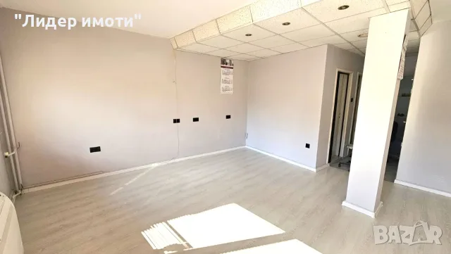 Офис/магазин до казино "Риц", снимка 2 - Офиси - 56003396