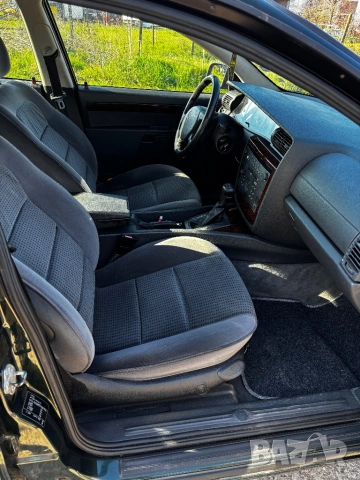 Опел омега, снимка 3 - Автомобили и джипове - 53229494