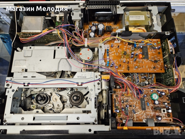 Видео Bang & Olufsen Hi-Fi Beocord VHS 91.2 Работи, произвежда, дисплея му не работи. Има нужда от п, снимка 5 - Плейъри, домашно кино, прожектори - 49721580