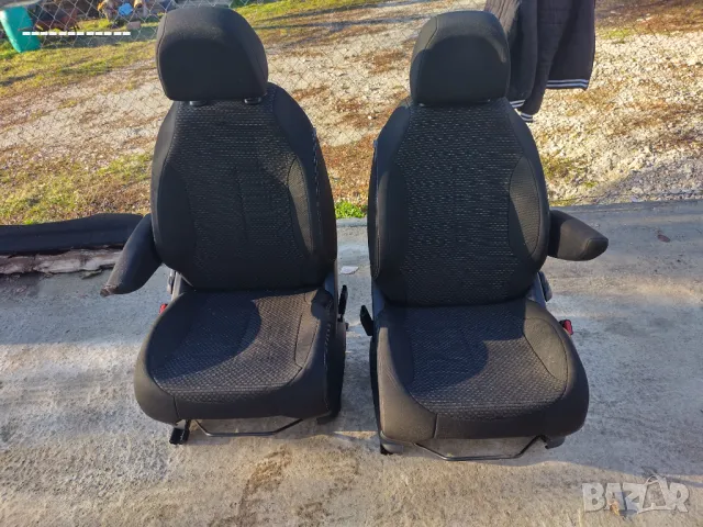 Седалки за Ситроен Ц4 Пикасо, снимка 1