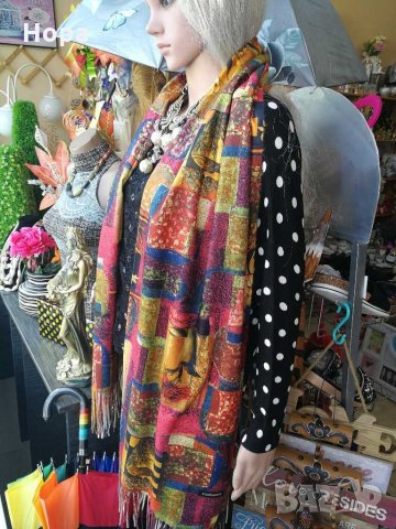 Дамски шалове Кашмир , снимка 12 - Ръкавици - 26915193