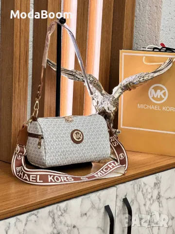 Michael Kors дамски чанти Различни цветове , снимка 8 - Чанти - 48948983