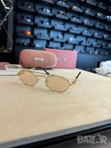 очила с черен обикновен калъф fendi miu miu , снимка 16 - Слънчеви и диоптрични очила - 50592874