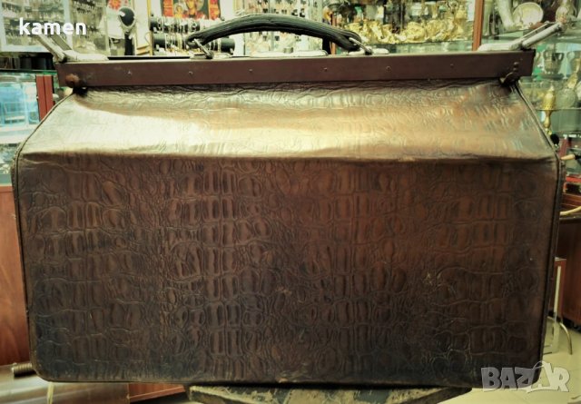 Докторска чанта,куфар крокодилска кожа, снимка 8 - Антикварни и старинни предмети - 30775166