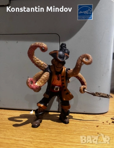Колекционерски фентъзи фигурки (Papo/Schleich) – Минотавър и Пират-мутант, снимка 2 - Фигурки - 54347910
