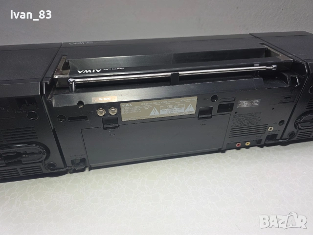 Радиокасетофон AIWA CA-W40, снимка 8 - Радиокасетофони, транзистори - 53048353
