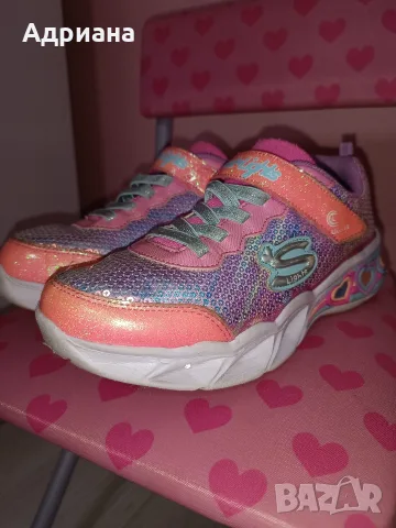 Детски светещи маратонки Skechers 