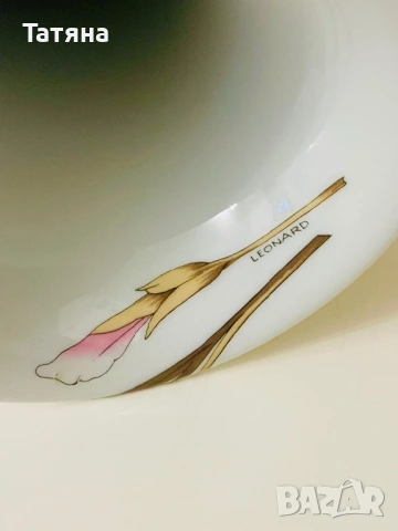 Немска порцеланова ваза от HUTSCHENREUTHER AND LEONARD, 28 см, снимка 7 - Вази - 53145458