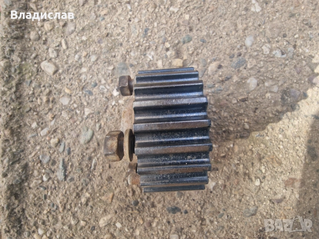 Зъбно колело колянов вал Киа Джойс 2.0 139 коня 