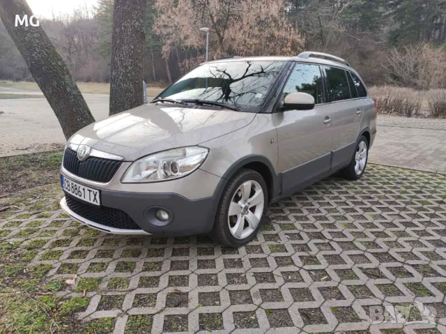 Продавам Skoda Fabia Skout 1.2 tsi , снимка 14 - Автомобили и джипове - 50186422