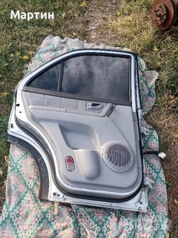 Задна лява оборудвана врата за Киа Соренто , снимка 2 - Части - 47881222