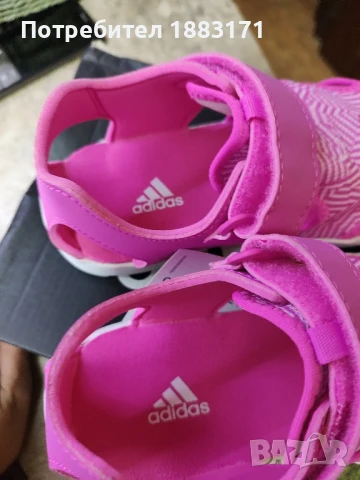 Детски оригинални сандали на Адидас , снимка 5 - Детски сандали и чехли - 50664163