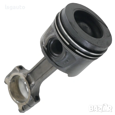 Бутало с биела Nissan Juke I 2010-2019 ID: 160166