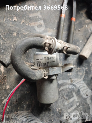 електрическа вакуум помпа HELLA