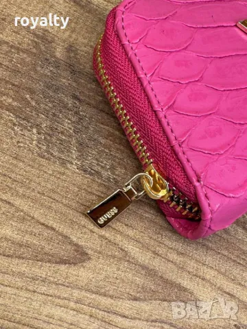 Guess дамски портмонета , снимка 6 - Портфейли, портмонета - 49323699