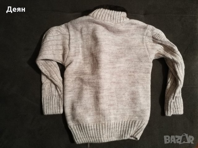 Детска жилетка, снимка 2 - Детски пуловери и жилетки - 30070303