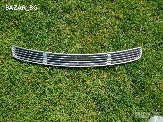Решетка в преден капак за Mercedes w203