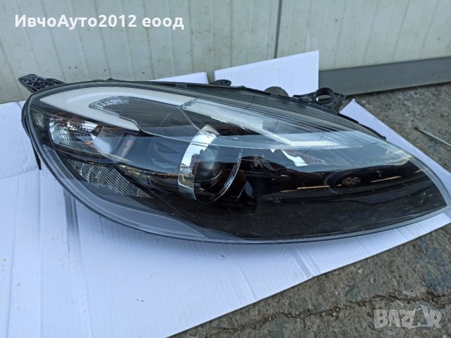 Фар десен оригинален Volvo s40 / v40 от 2014г bi xenon led, снимка 2 - Части - 34118815