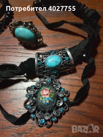 Колие  и пръстен със син камък и ръчно ушит гоблен 