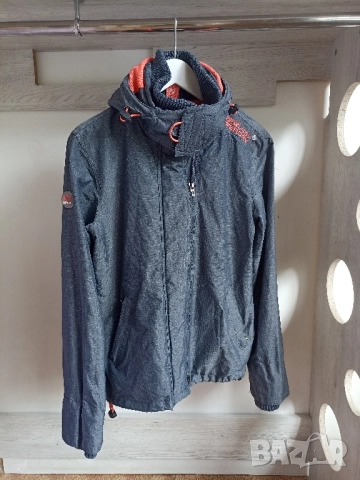 Дамско яке ветровка Superdry, снимка 2 - Якета - 51518130