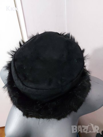 Шапка от естествен велур