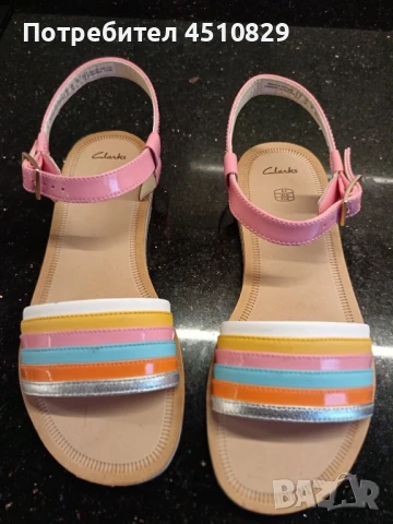детски сандали Clarks, снимка 5 - Детски сандали и чехли - 50930309