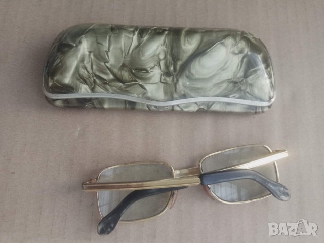 Продавам позлатени стари очила с кутия, снимка 2 - Други ценни предмети - 29420081