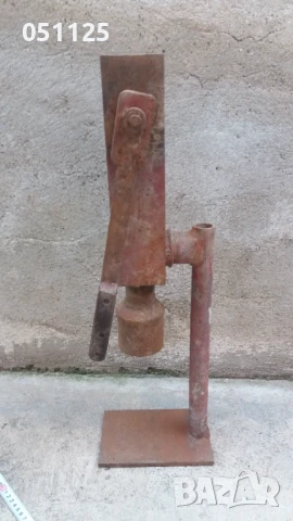 стара отлична масивна преса , снимка 13 - Антикварни и старинни предмети - 50596584