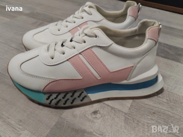 спортни обувки